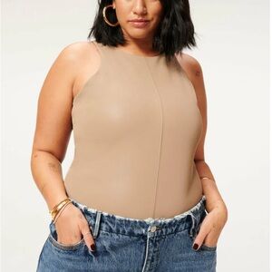 Good American Sleeveless Faux Leather Bodysuit In Taupe Small